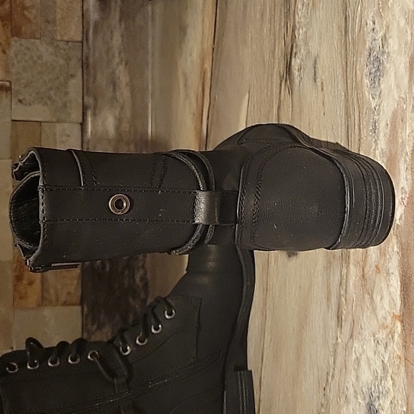 Women winter boots black size 6 mid calf - Picture 3 of 6